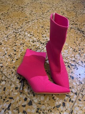 NWOB SHEIN Hot Pink Stretch Sock Pointed-Toe Heeled Boots